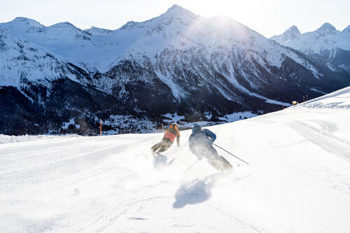 skifahren-lenzerheide-westseite-kurzschwung.jpg
