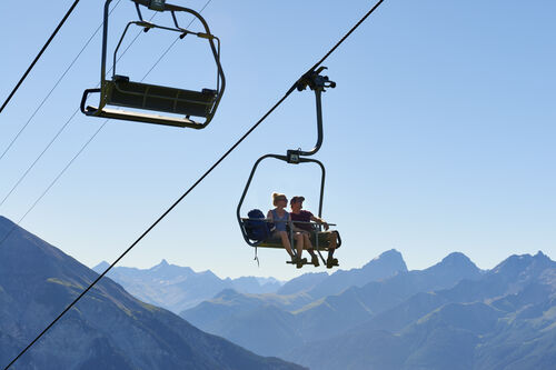 wandern-scalottas-bergbahn-sommer.jpg
